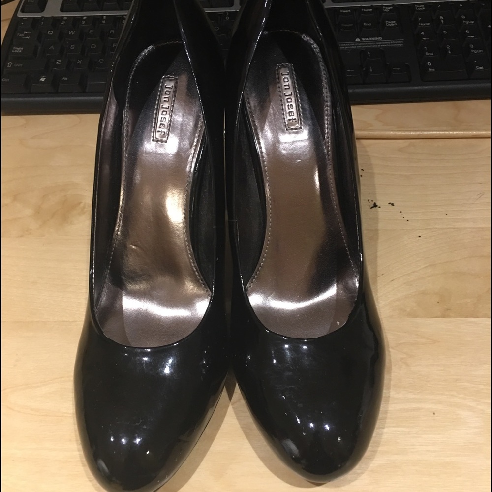 CLASSIC PUMPS